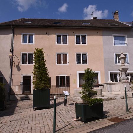 Coeur De Vieille Ville Gex Bagian luar foto